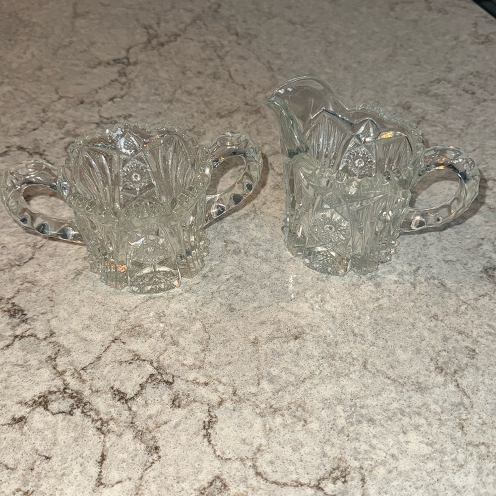 Vintage Etched Clear Glass with handles Sugar and Creamer Set scalloped edge